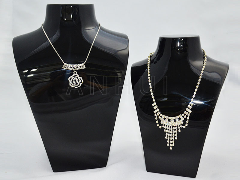 You need to pay attention to these points when customizing jewelry props