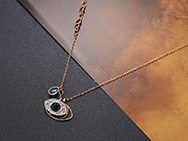 珠宝首饰要讲究搭配， 如何选择适合自己的珠宝首饰呢？